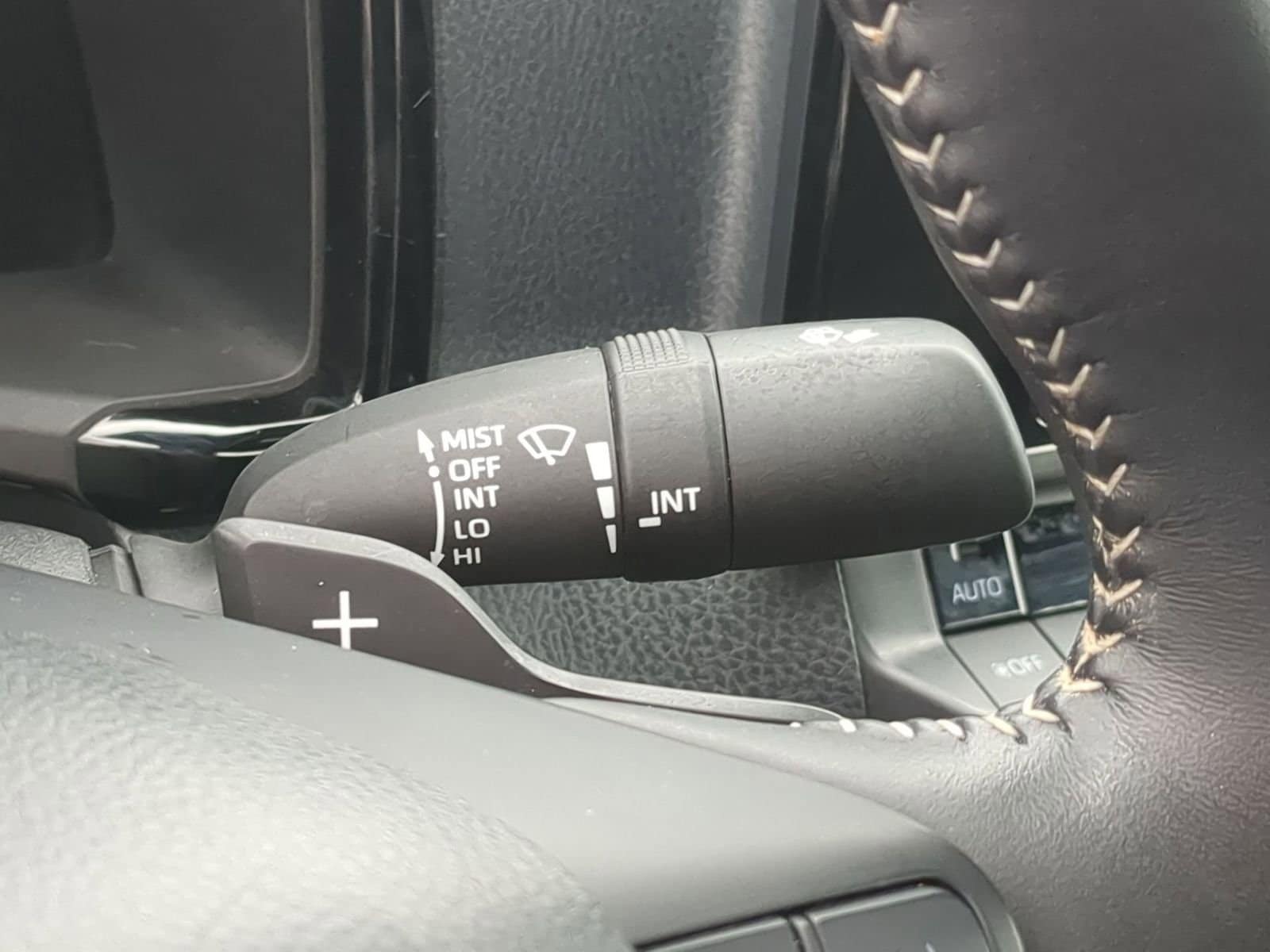 Thumbnail: 2025 Toyota Camry - 25