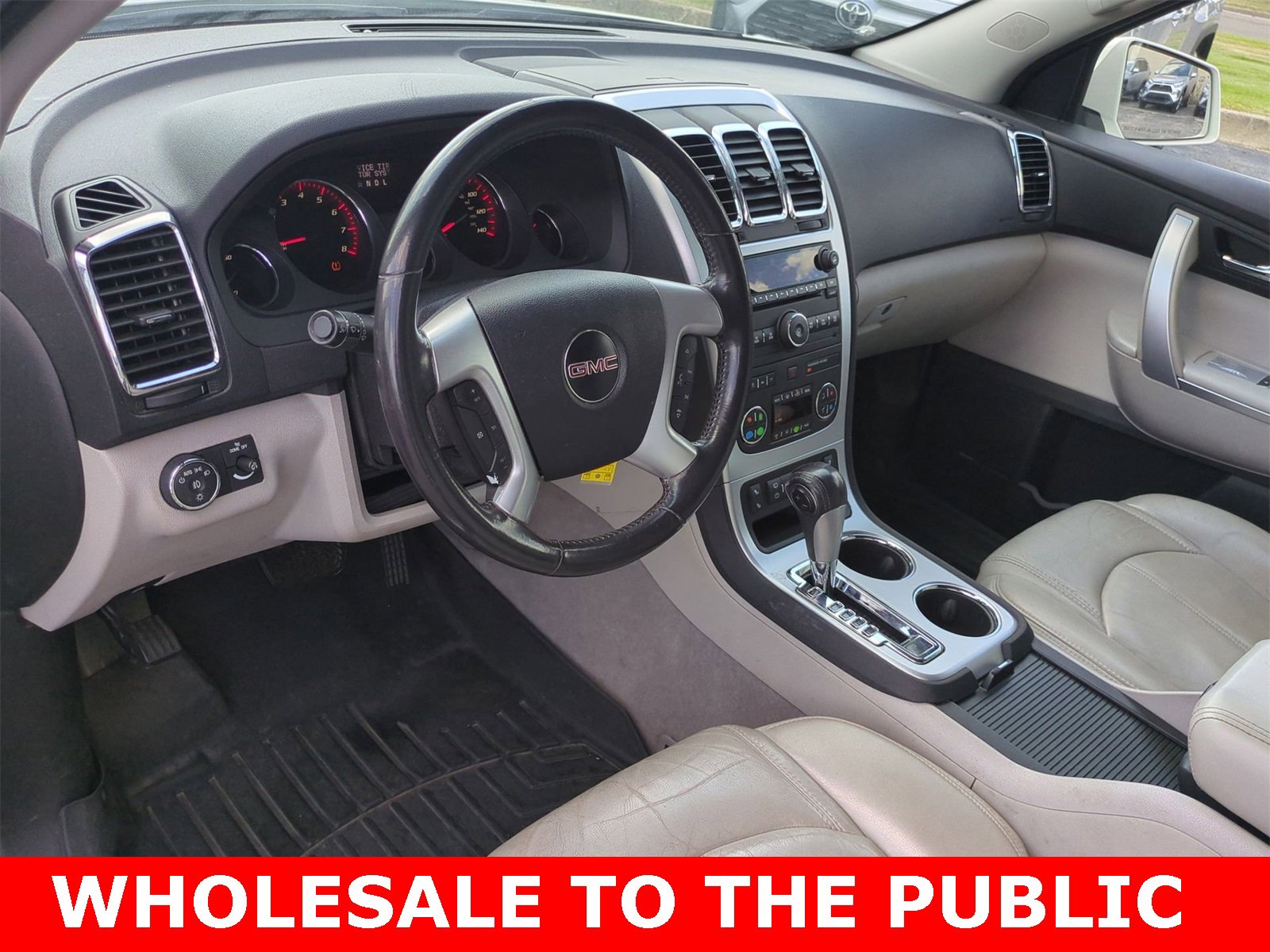 Thumbnail: 2010 GMC Acadia - 10