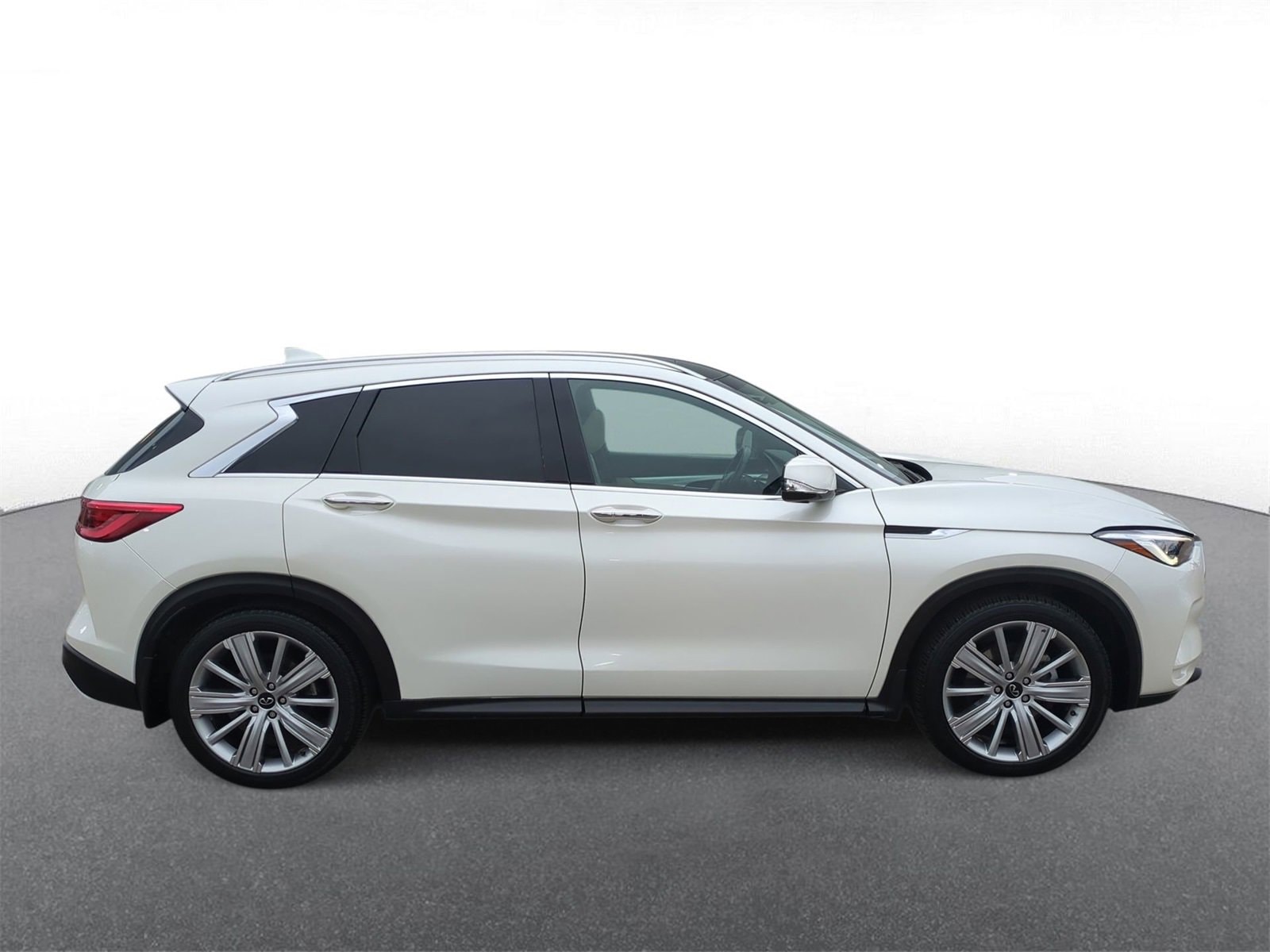 Thumbnail: 2021 INFINITI QX50 - 9