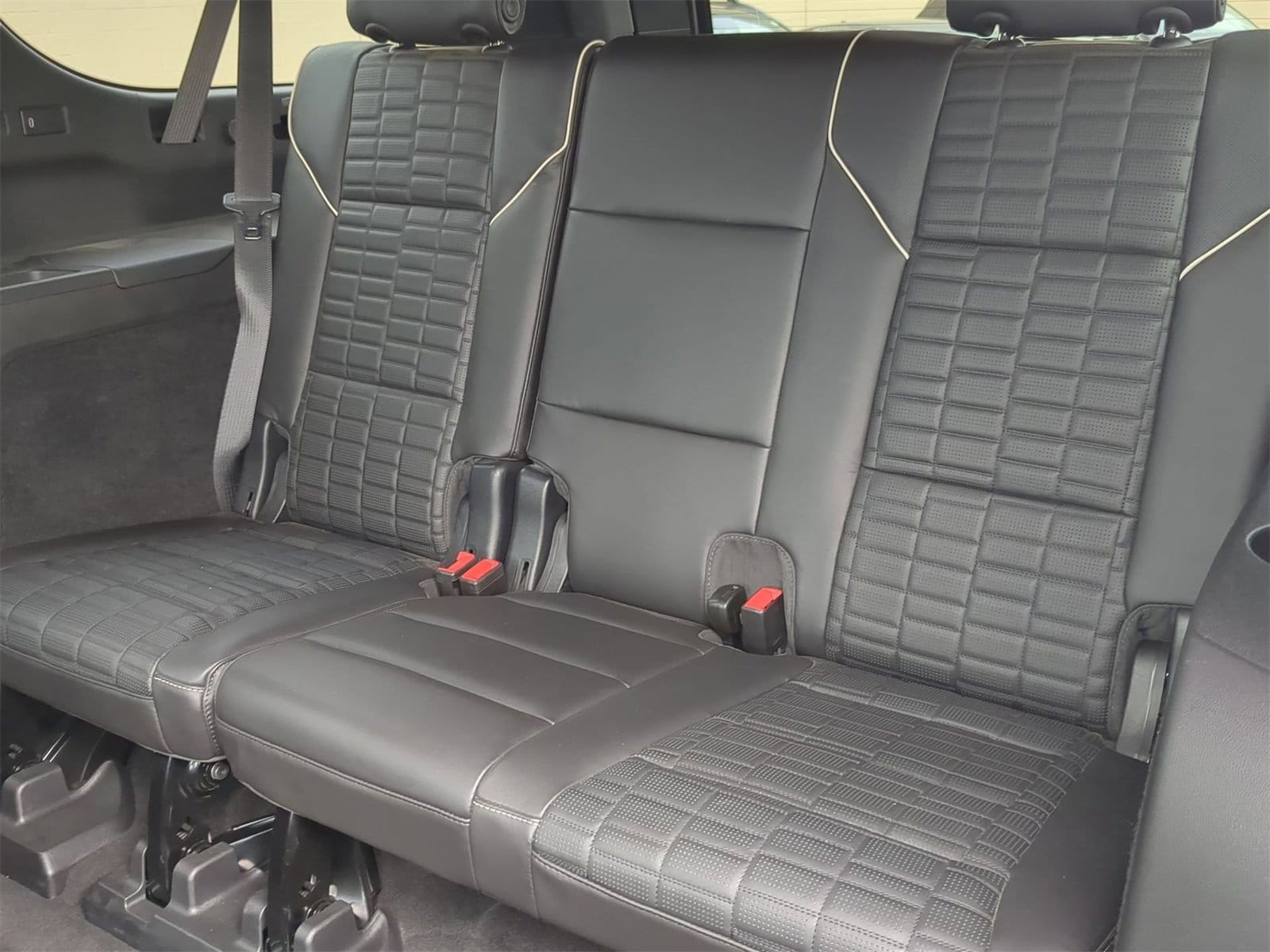 Thumbnail: 2022 Cadillac Escalade - 23