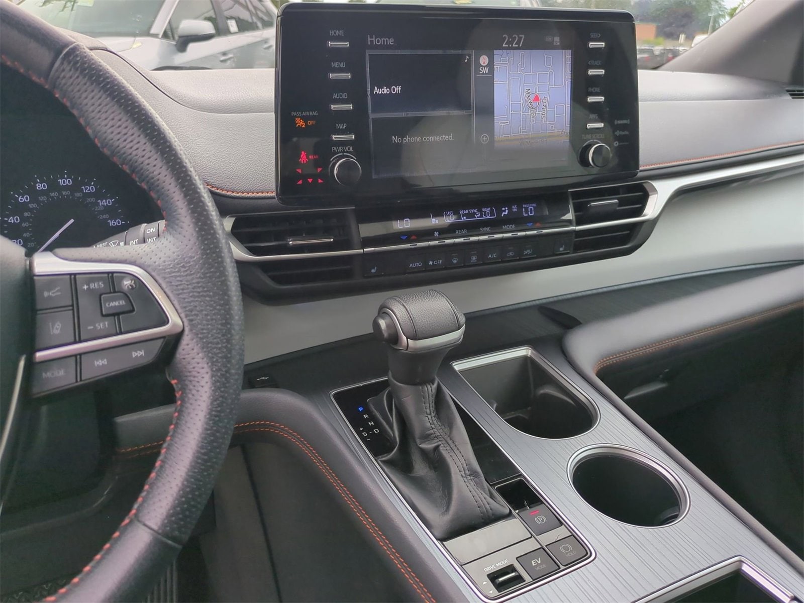 Thumbnail: 2021 Toyota Sienna - 26