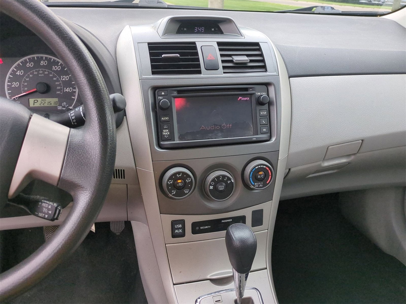 Thumbnail: 2013 Toyota Corolla - 24