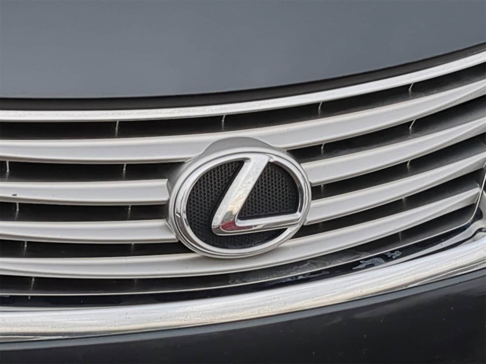 Thumbnail: 2010 Lexus ES - 19