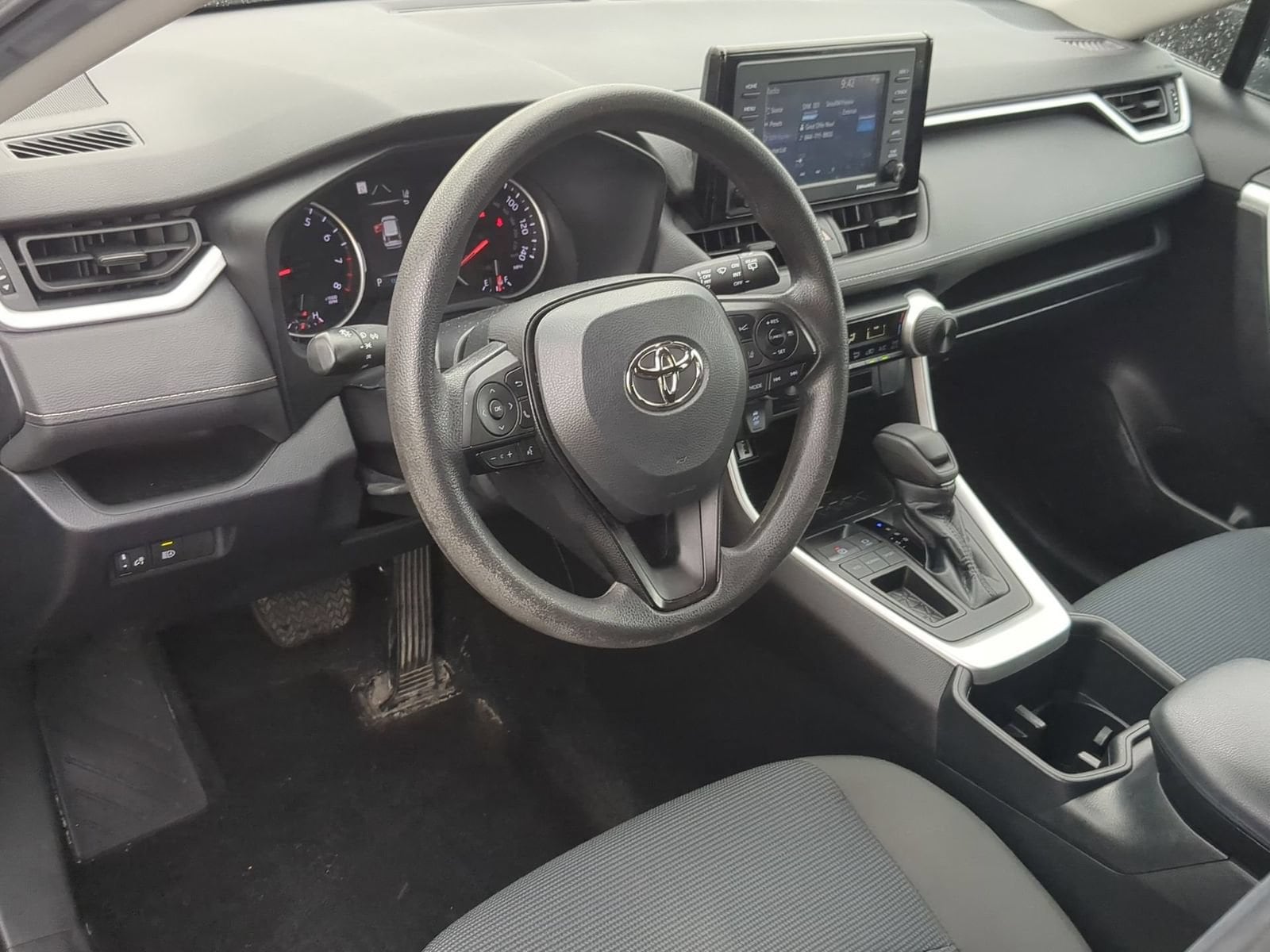 Thumbnail: 2022 Toyota RAV4 - 9