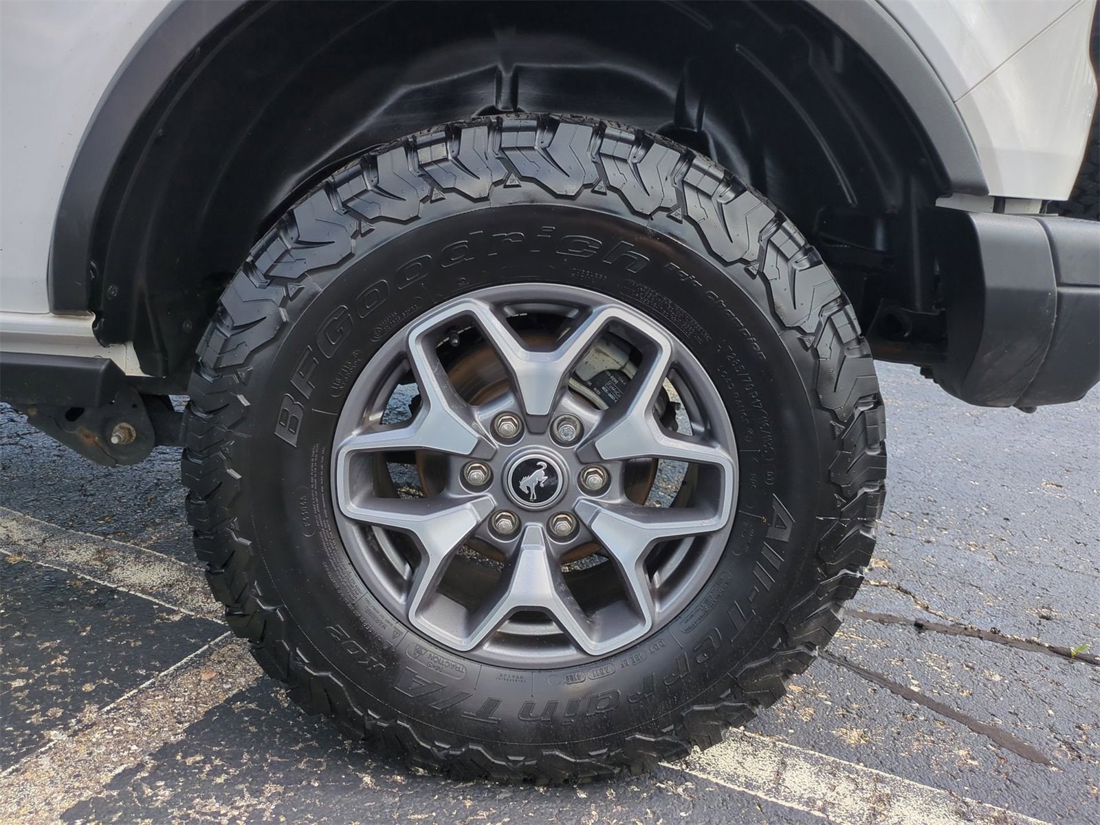 Thumbnail: 2022 Ford Bronco - 13