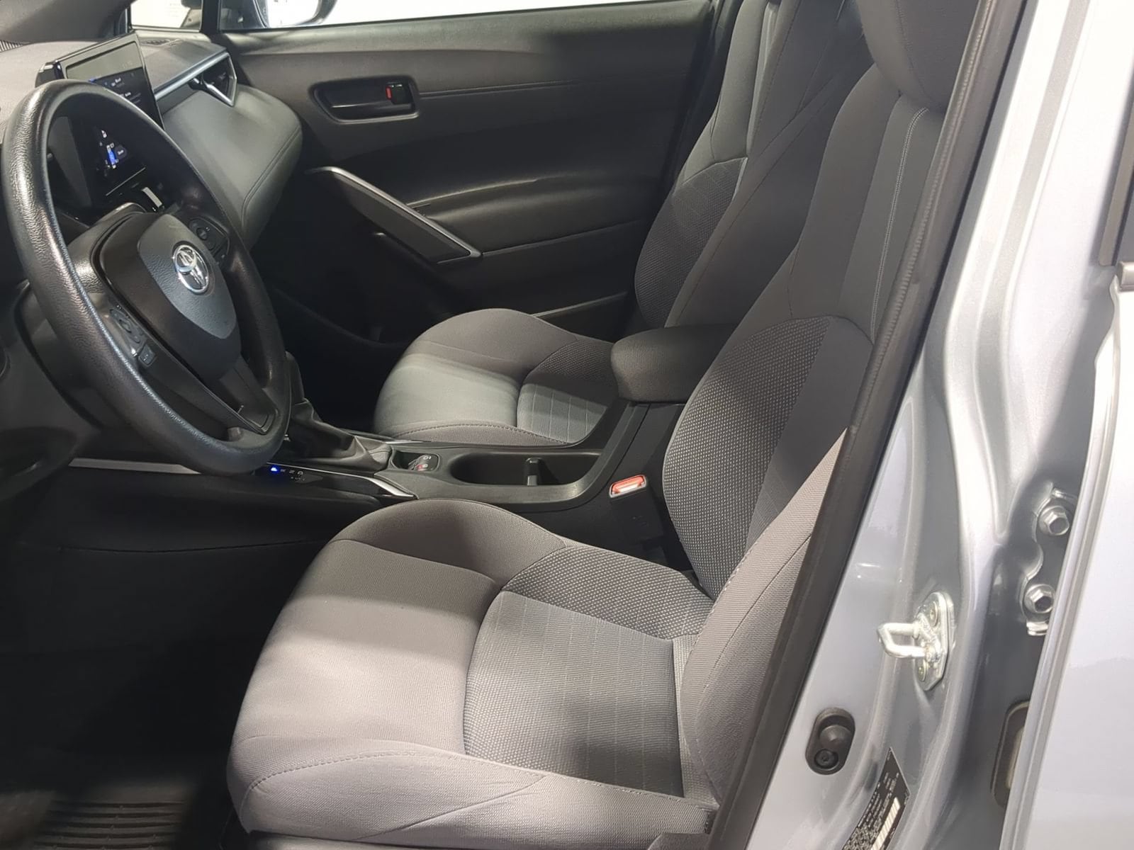 2024 Toyota Corolla Cross S - Photo 16