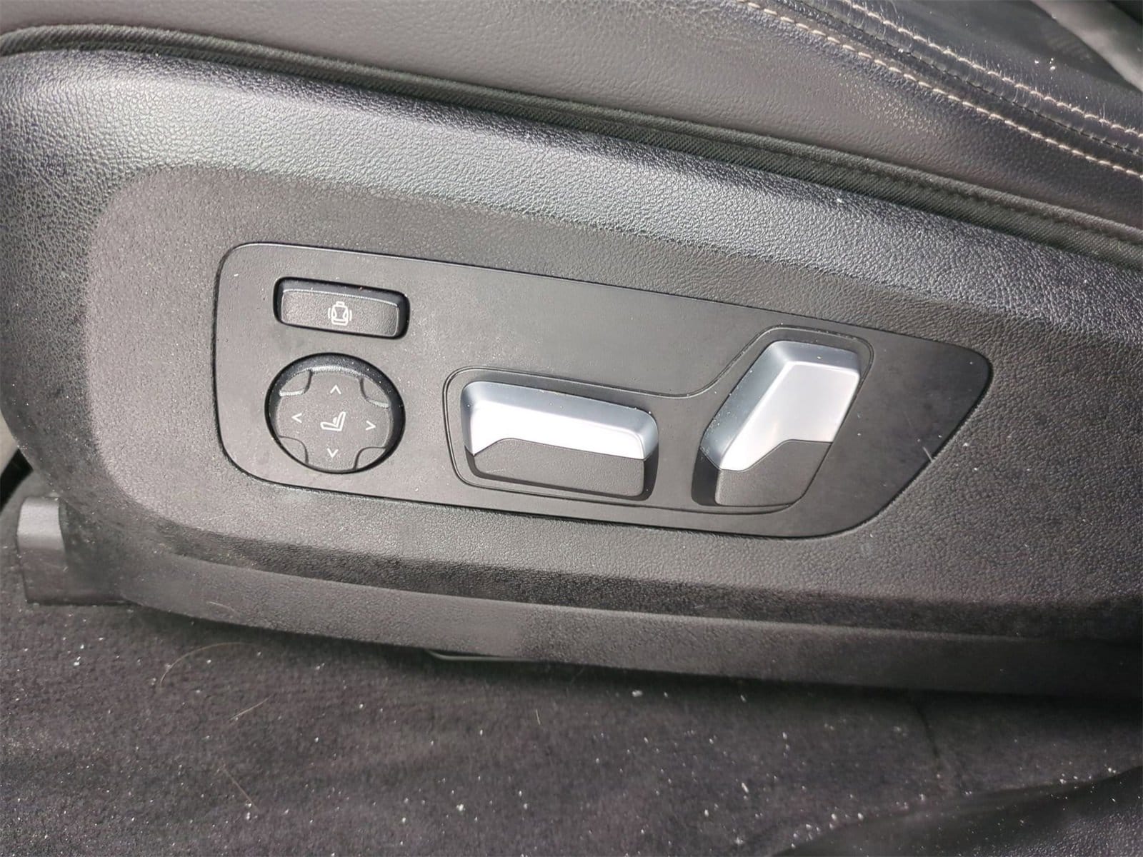 Thumbnail: 2019 BMW X5 - 17