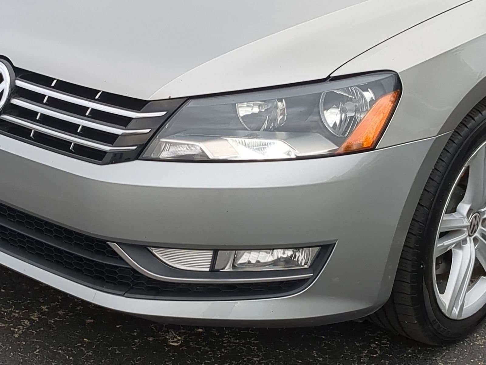 Thumbnail: 2014 Volkswagen Passat - 11