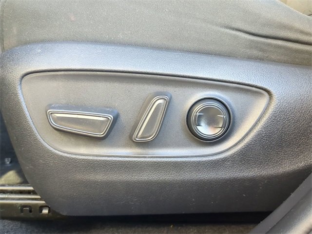 Thumbnail: 2021 Toyota RAV4 - 18