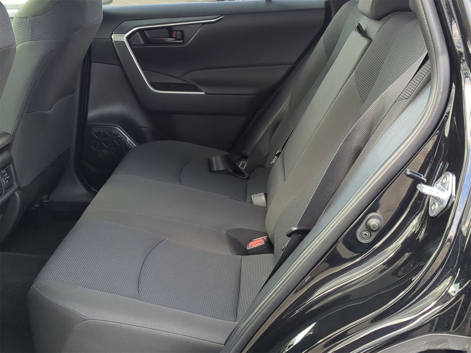 Thumbnail: 2025 Toyota RAV4 - 26