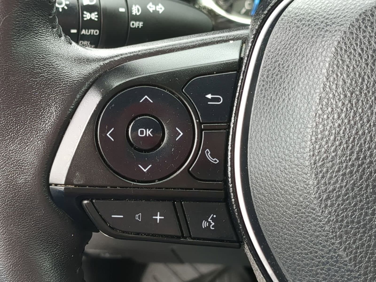 Thumbnail: 2021 Toyota RAV4 - 23