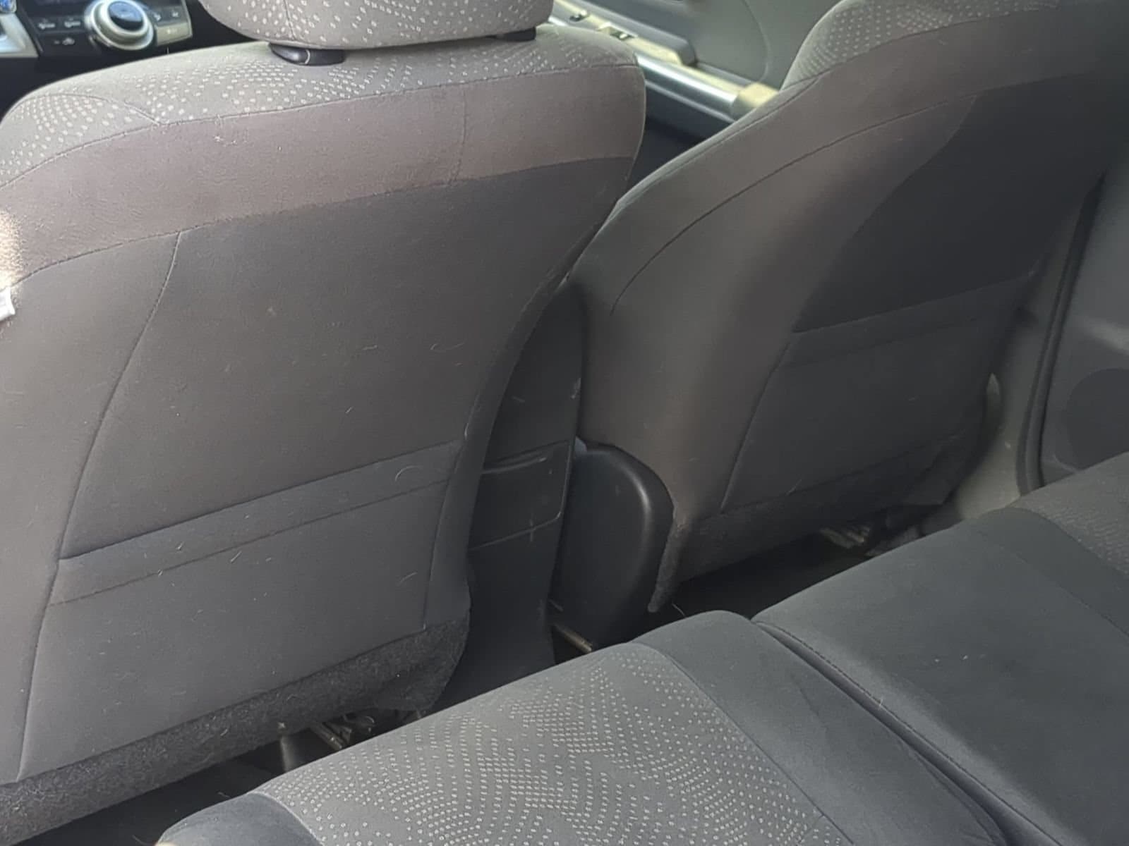 Thumbnail: 2013 Toyota Prius v - 18