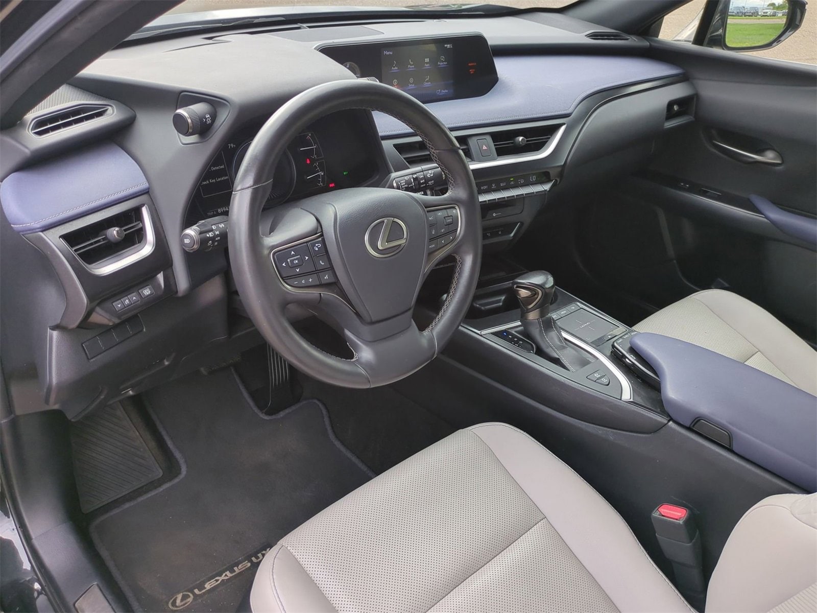Thumbnail: 2021 Lexus UX - 10