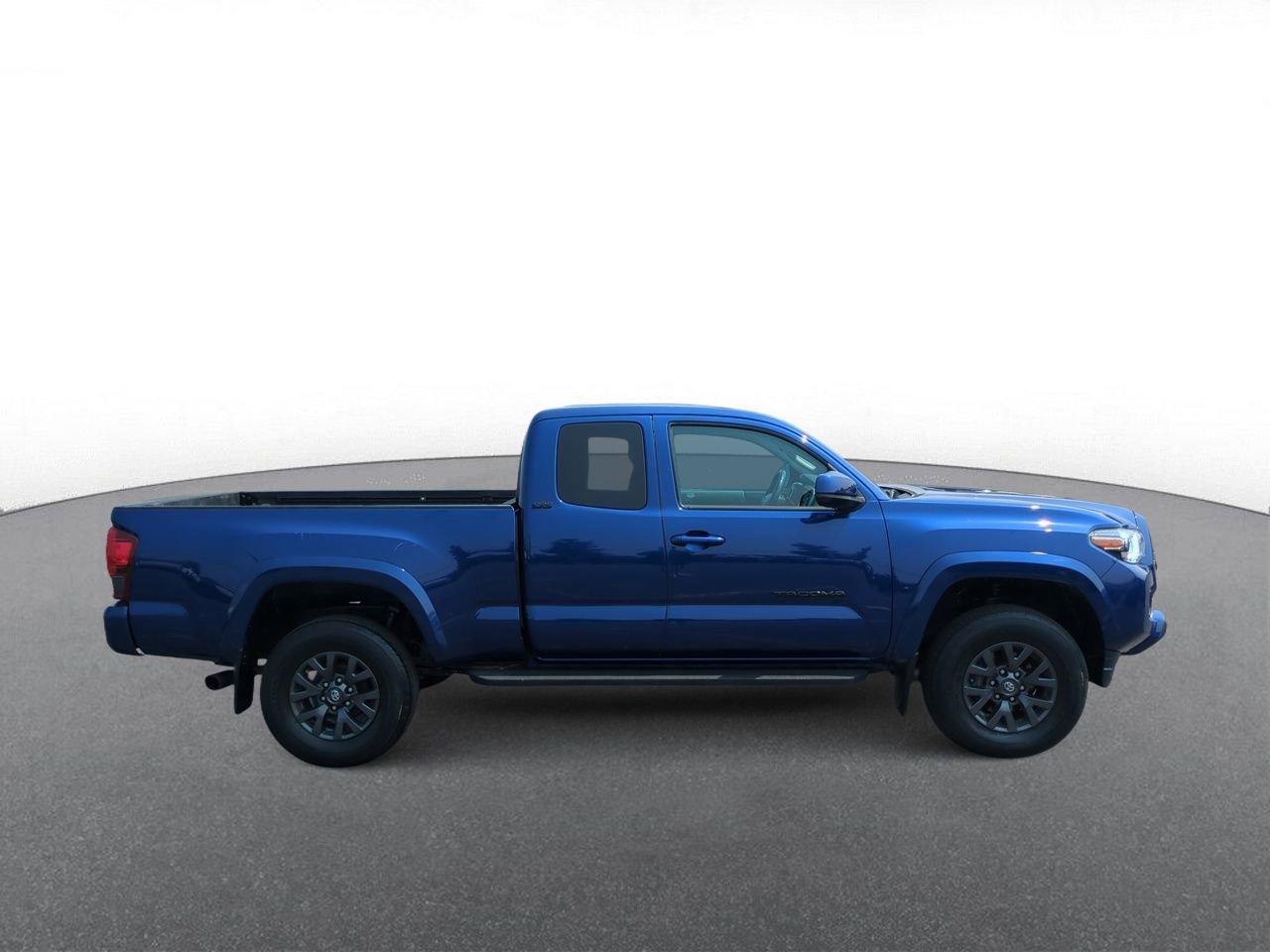 Thumbnail: 2022 Toyota Tacoma - 9