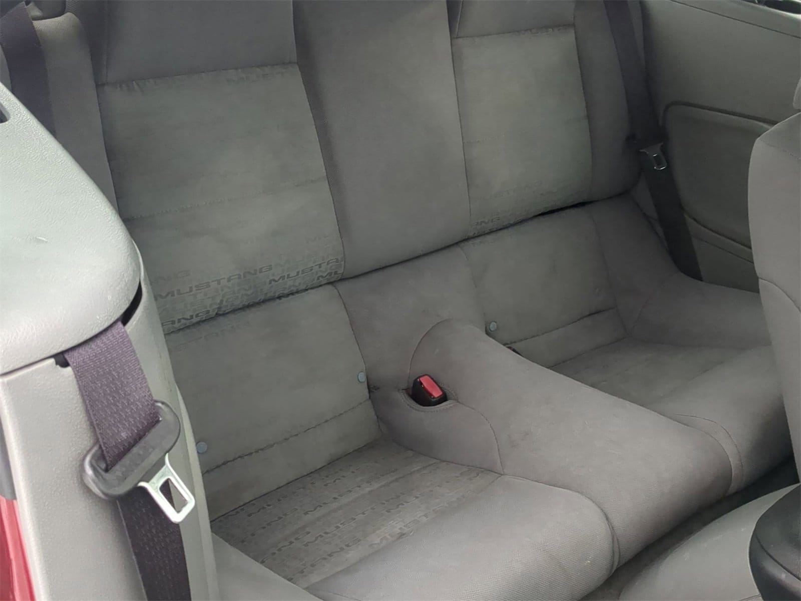 Thumbnail: 2006 Ford Mustang - 18