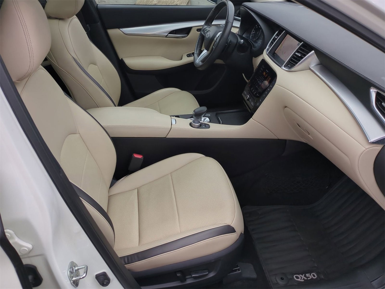 Thumbnail: 2021 INFINITI QX50 - 22