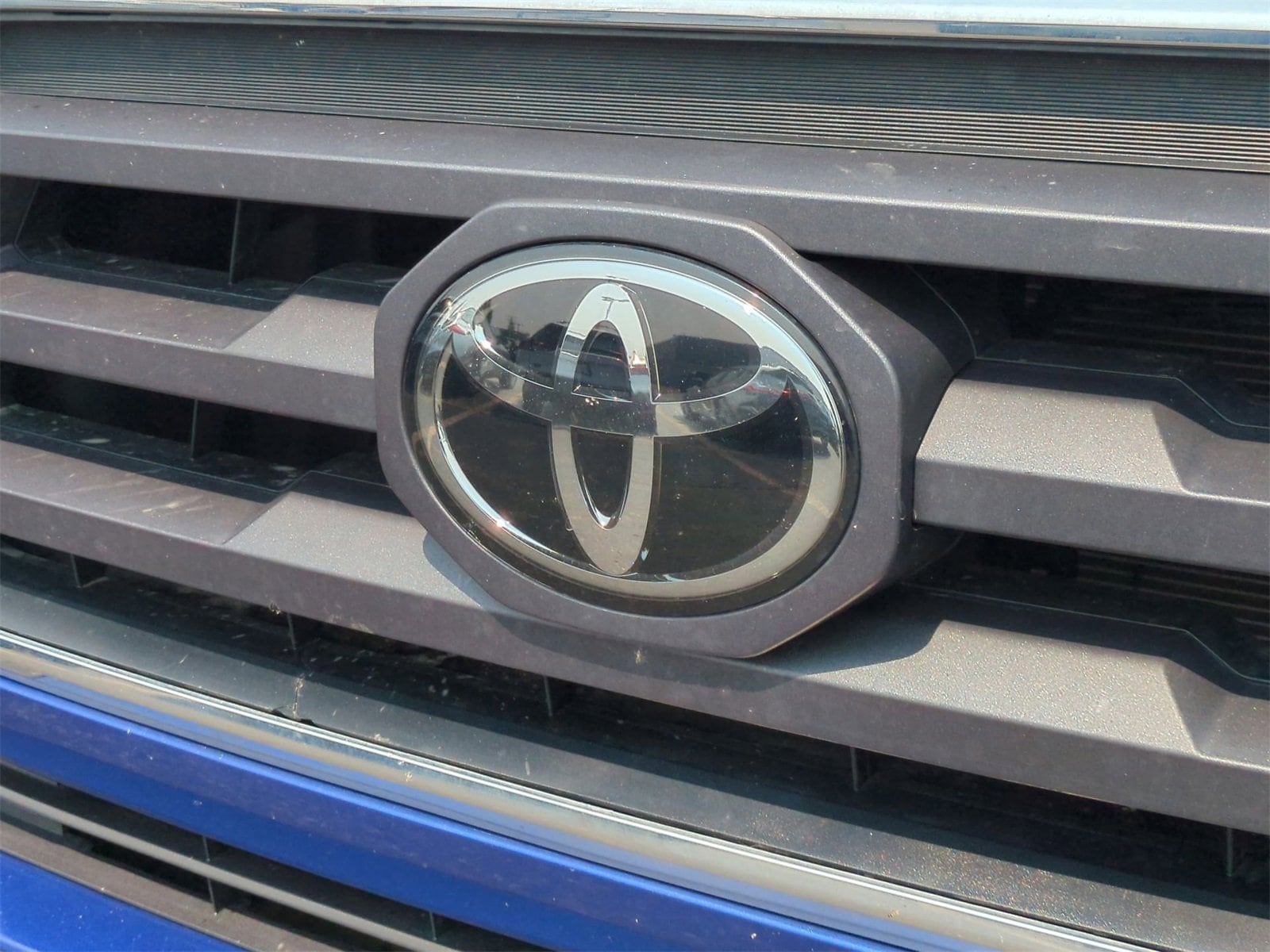 Thumbnail: 2022 Toyota Tacoma - 11