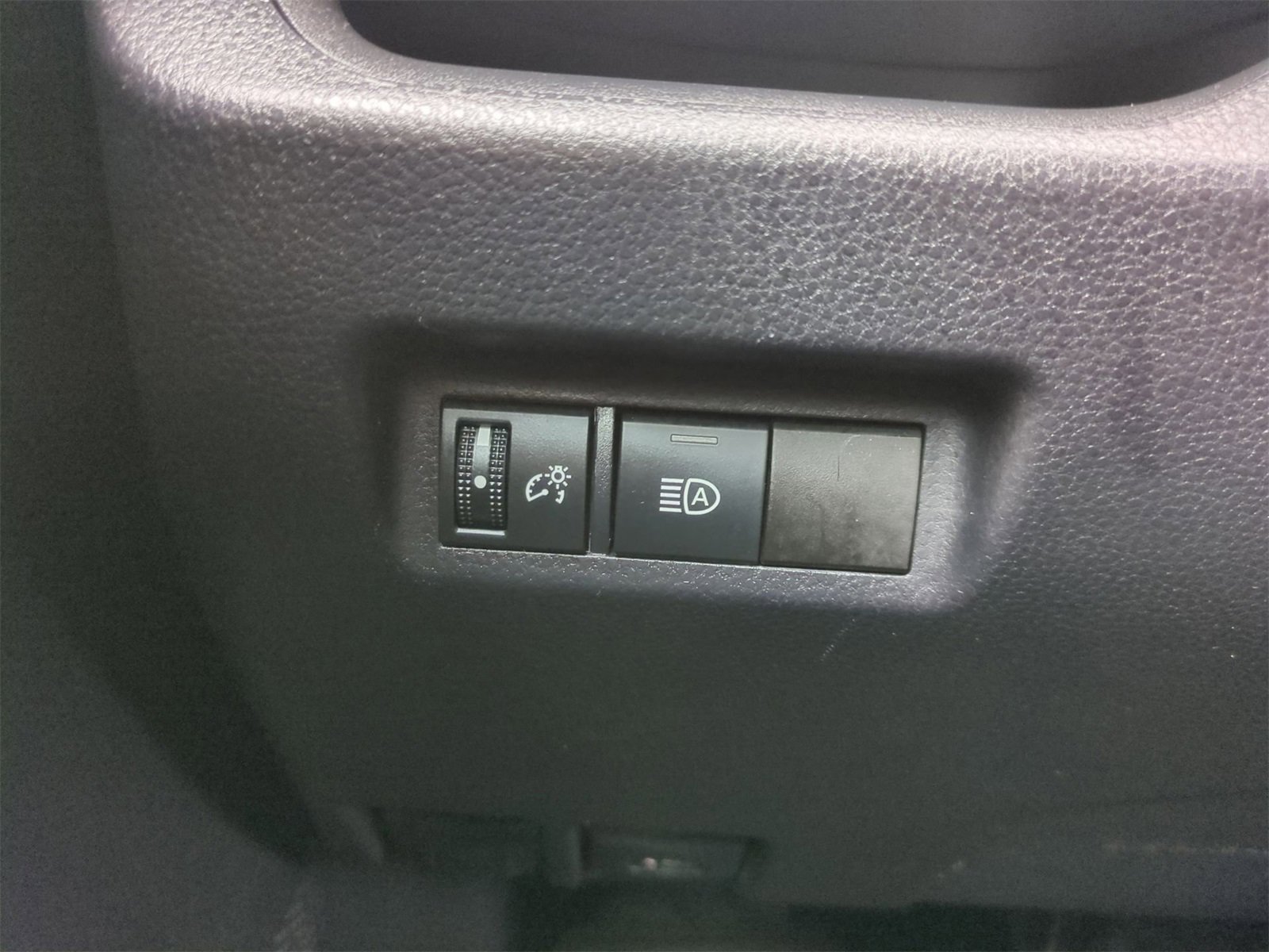 Thumbnail: 2022 Toyota RAV4 - 27