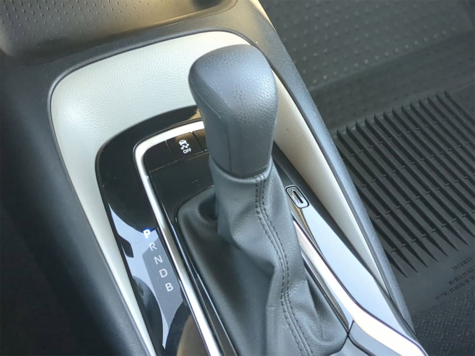 Thumbnail: 2023 Toyota Corolla - 38