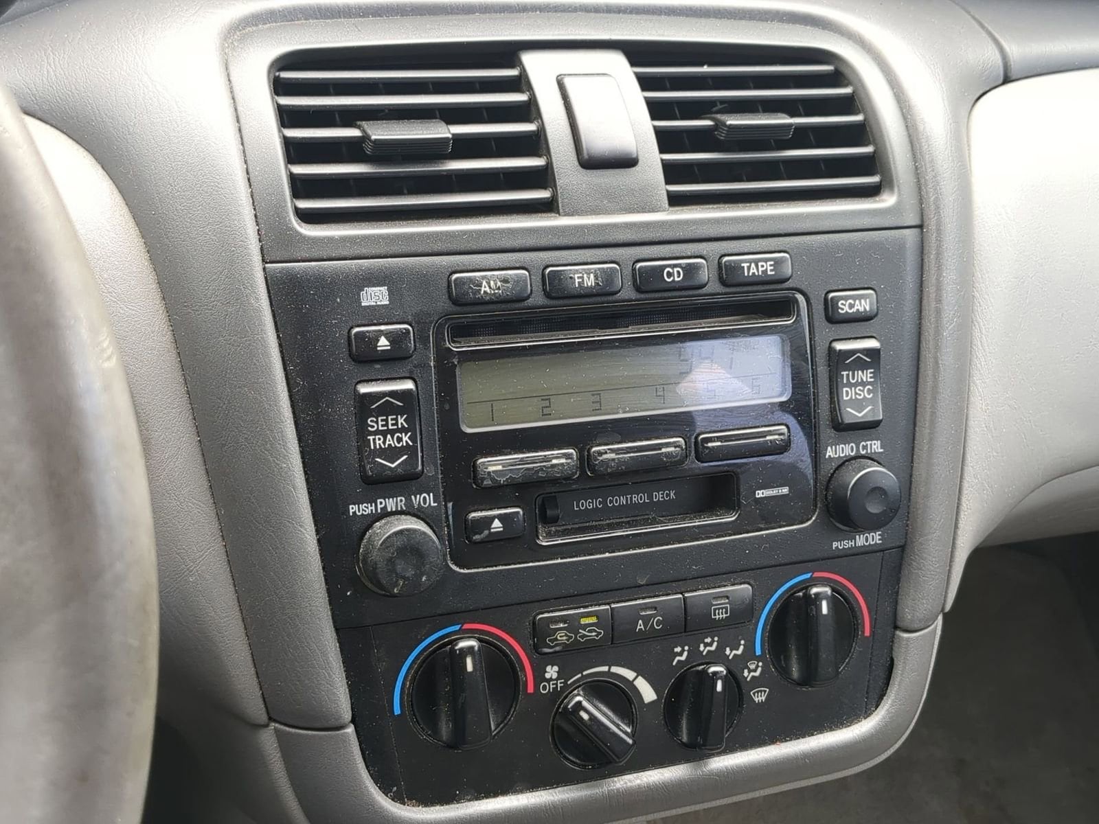 Thumbnail: 2001 Toyota Avalon - 26