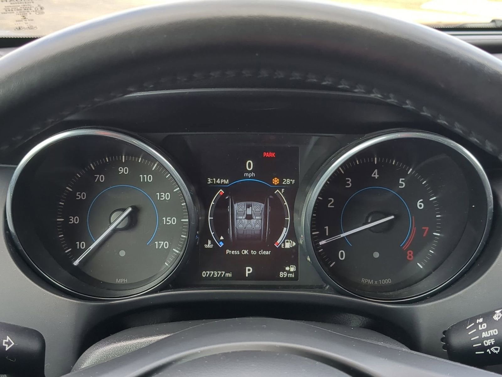 Thumbnail: 2017 Jaguar F-Pace - 38