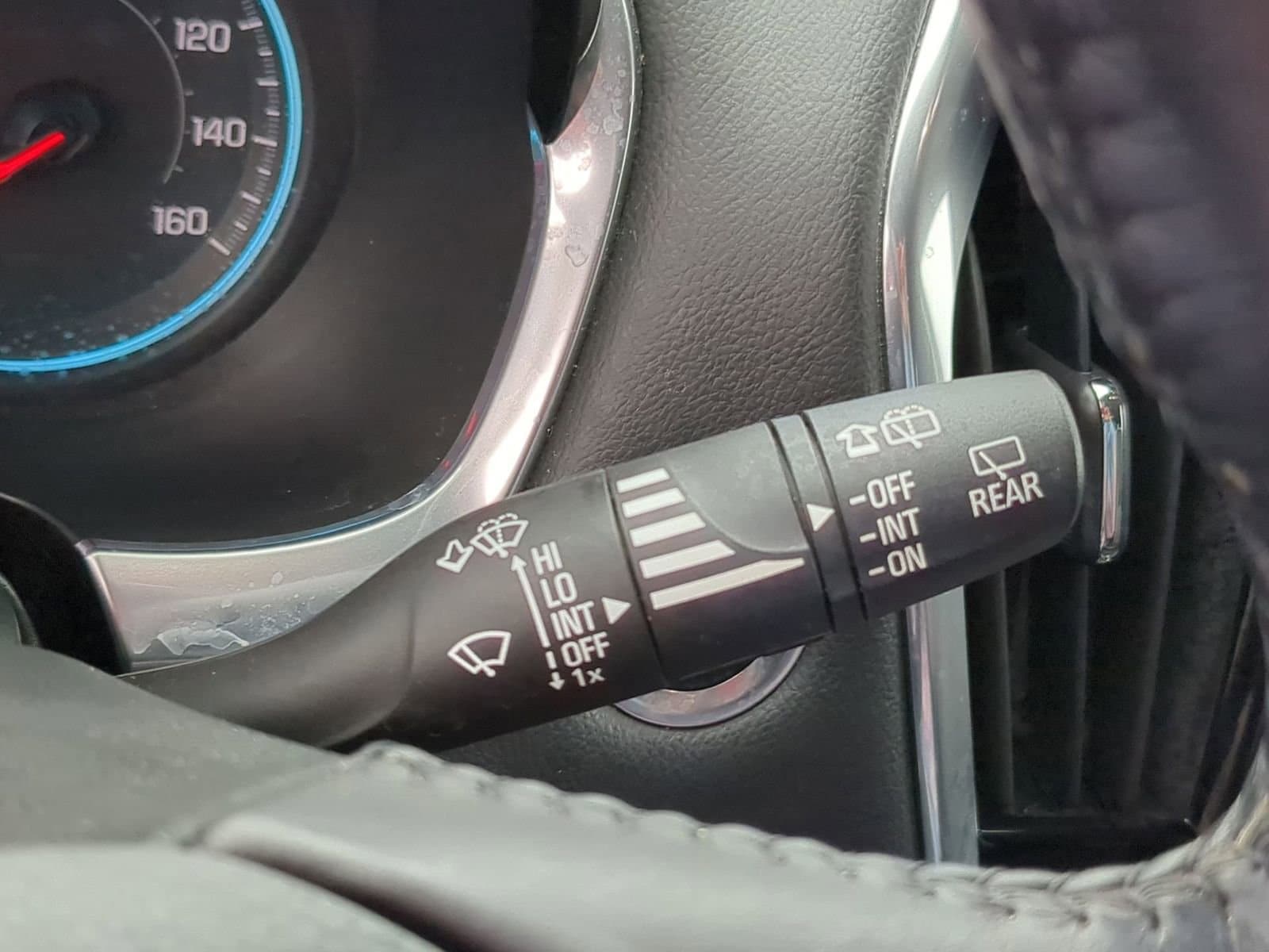 Thumbnail: 2020 Chevrolet Traverse - 25