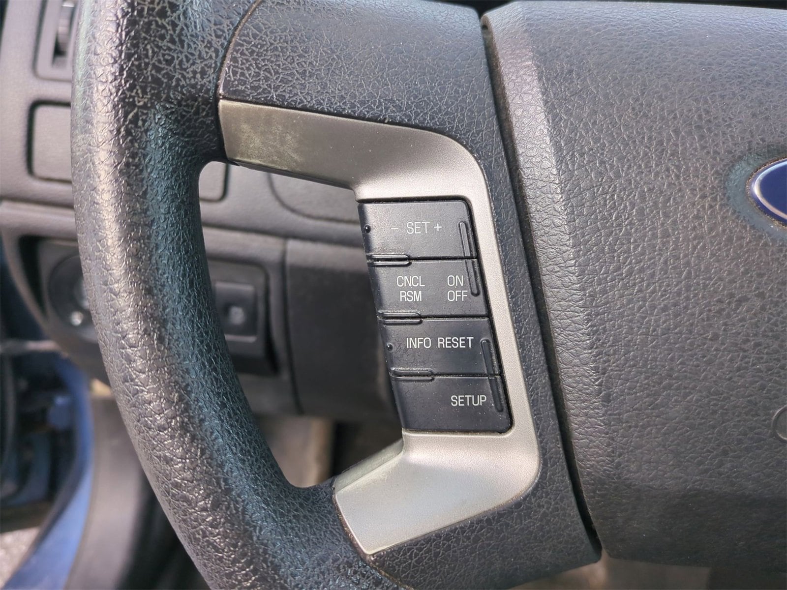 Thumbnail: 2010 Ford Fusion - 23