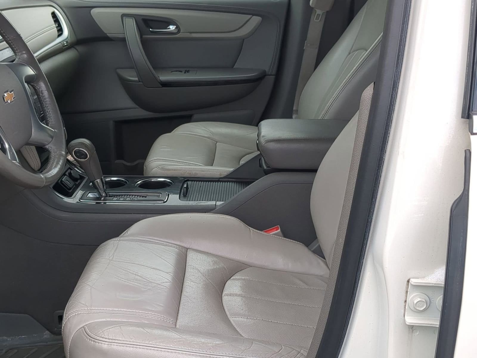 Thumbnail: 2015 Chevrolet Traverse - 16