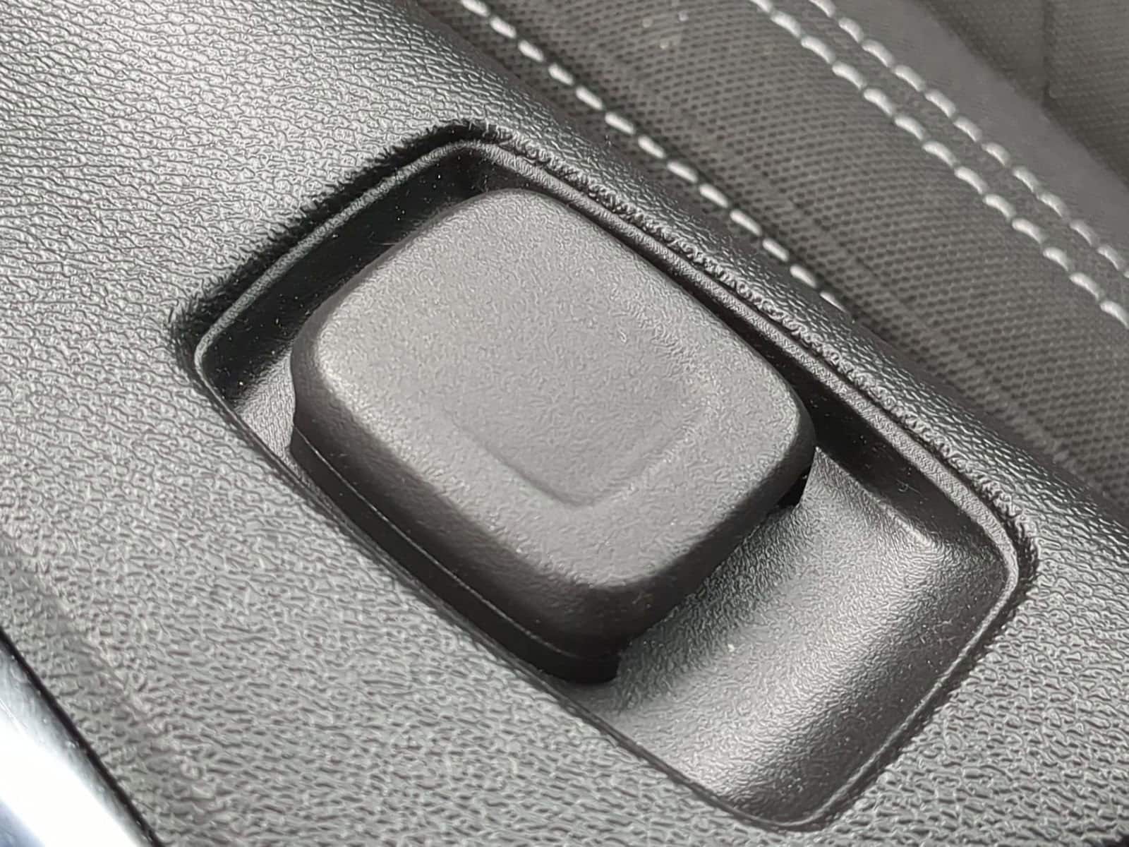 Thumbnail: 2022 Chevrolet Camaro - 27