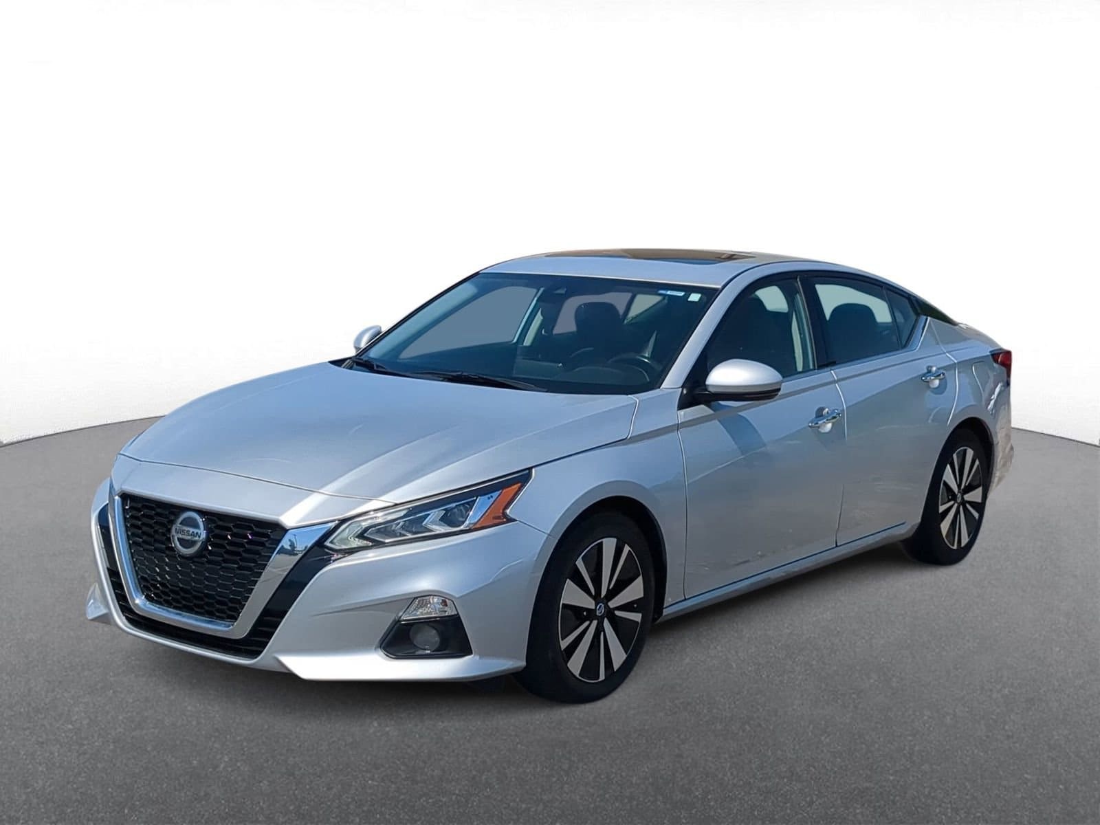 Thumbnail: 2019 Nissan Altima - 4