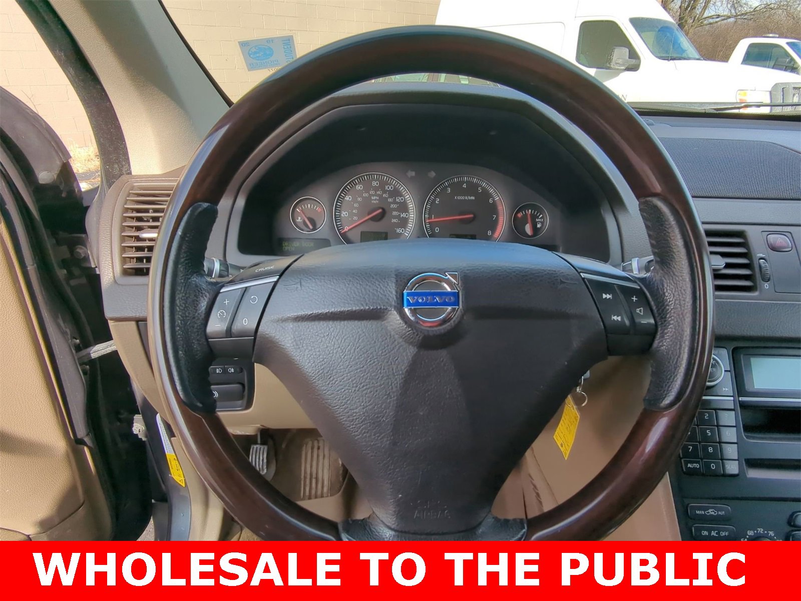 Thumbnail: 2008 Volvo XC90 - 28