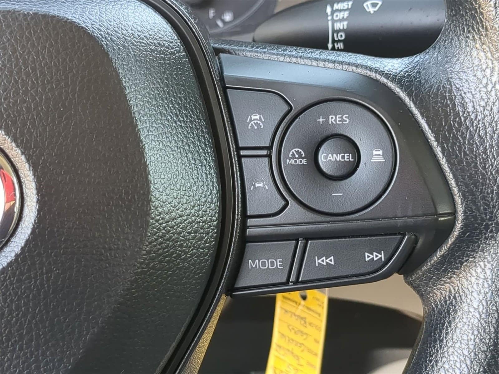 Thumbnail: 2025 Toyota Corolla Cross - 24