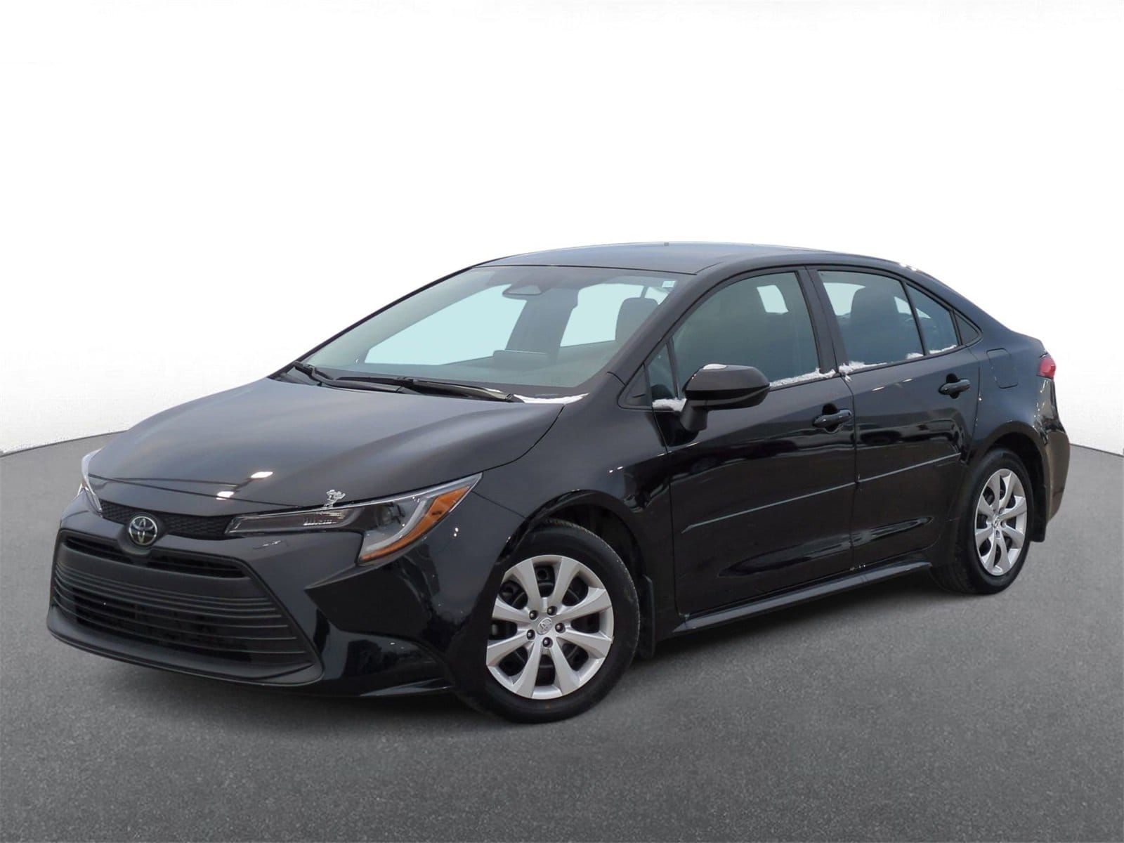 2025 Toyota Corolla LE's photo