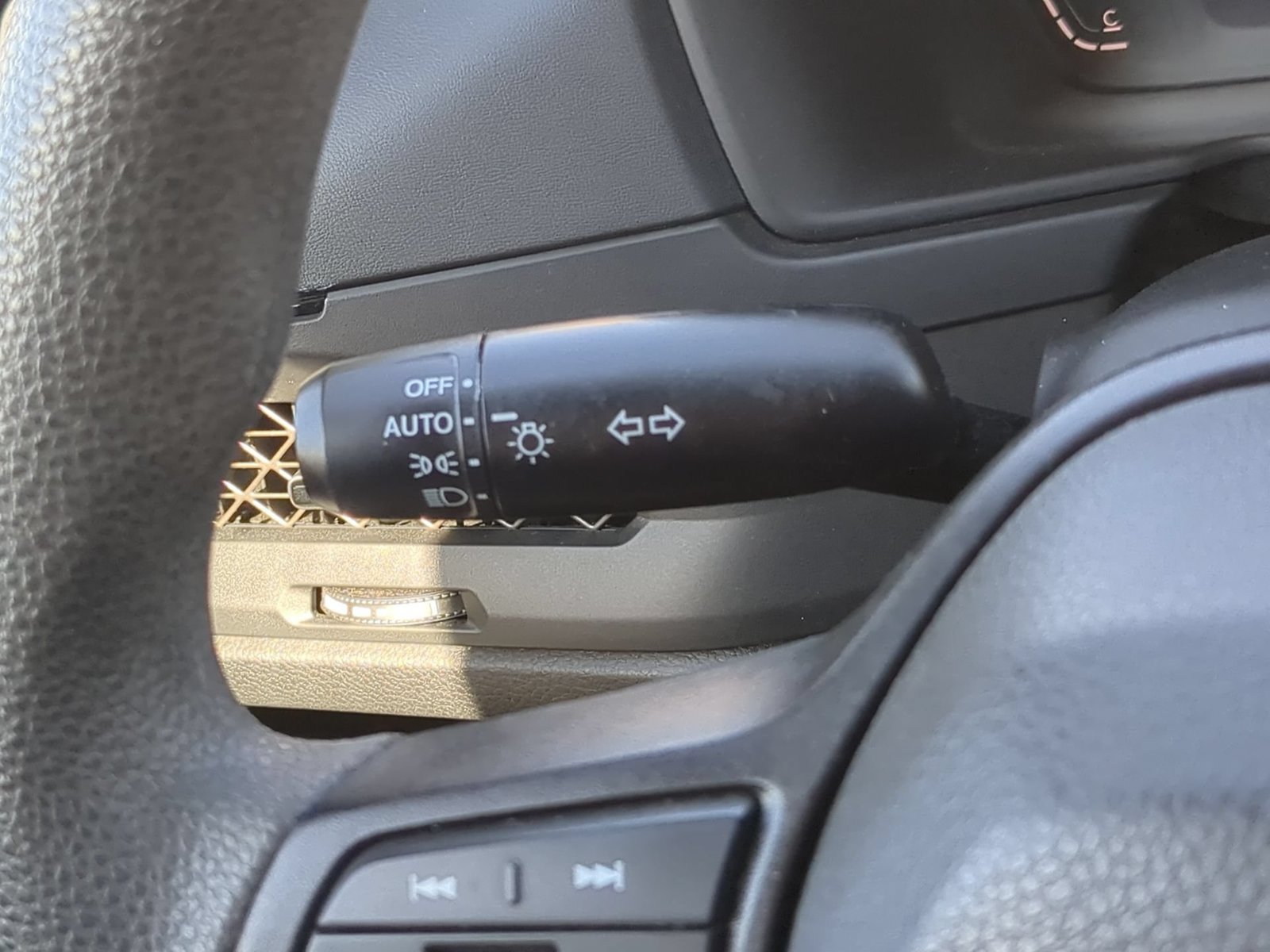 2025 Honda Accord LX - Photo 25