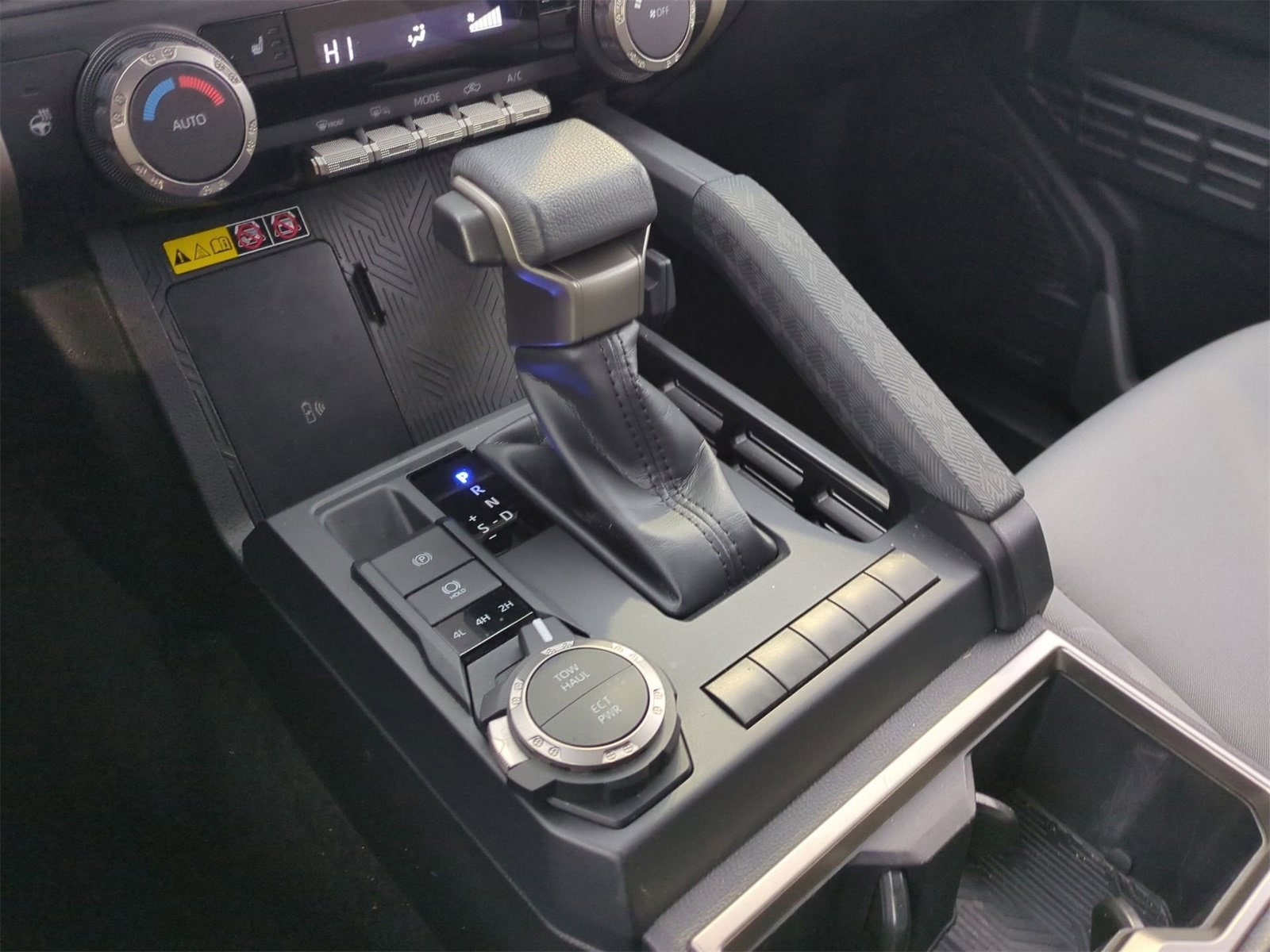 Thumbnail: 2024 Toyota Tacoma - 31