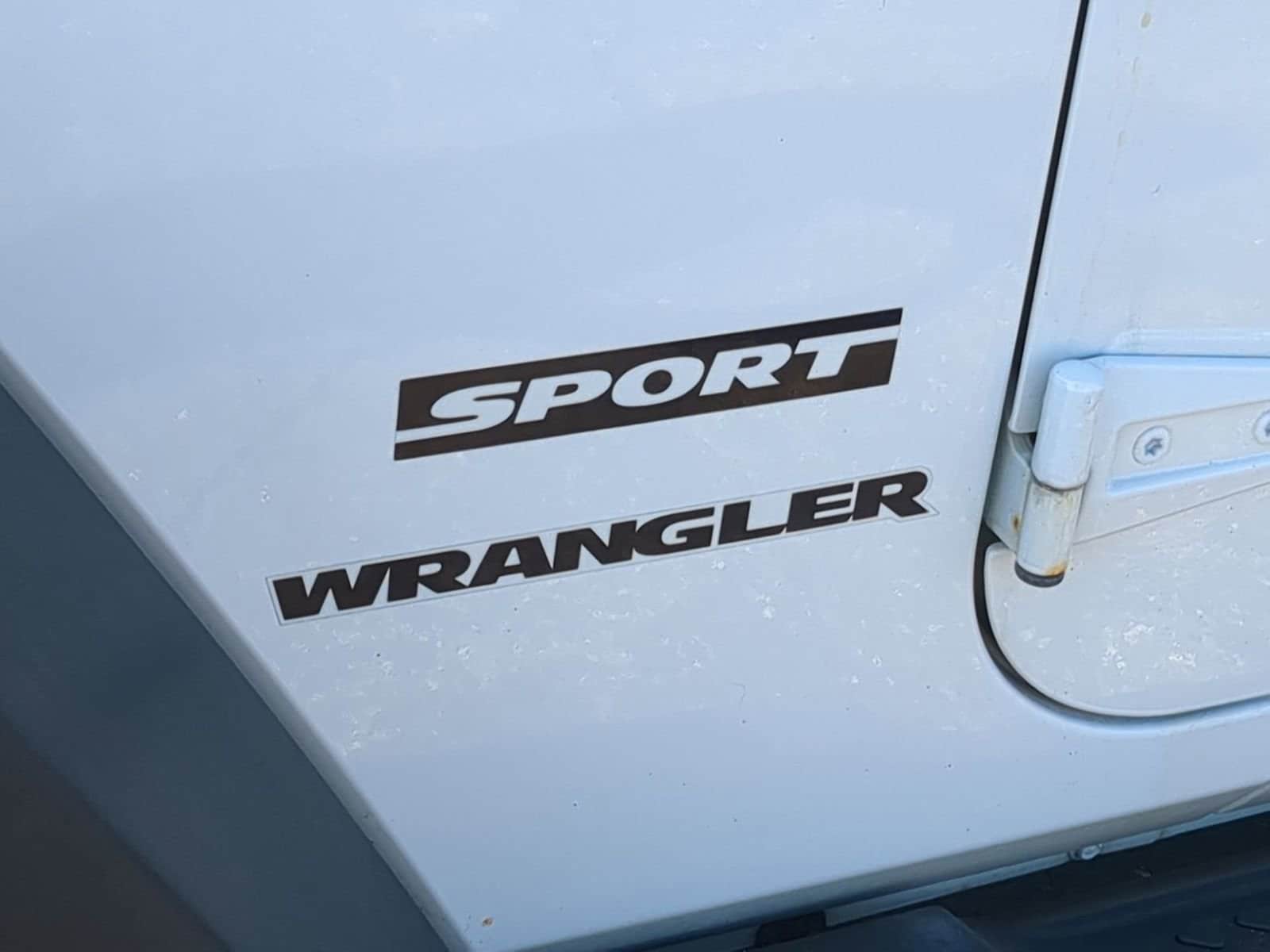 Thumbnail: 2015 Jeep Wrangler - 13