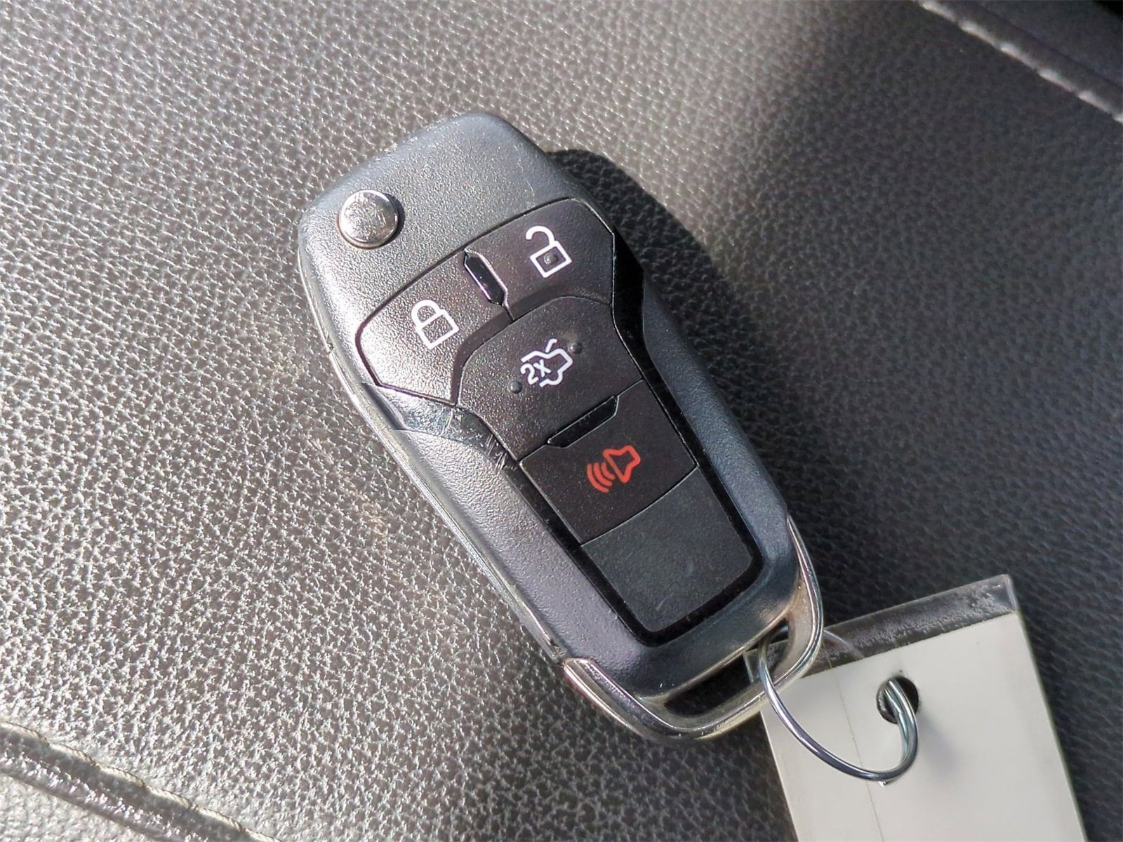 Thumbnail: 2014 Ford Fusion - 32