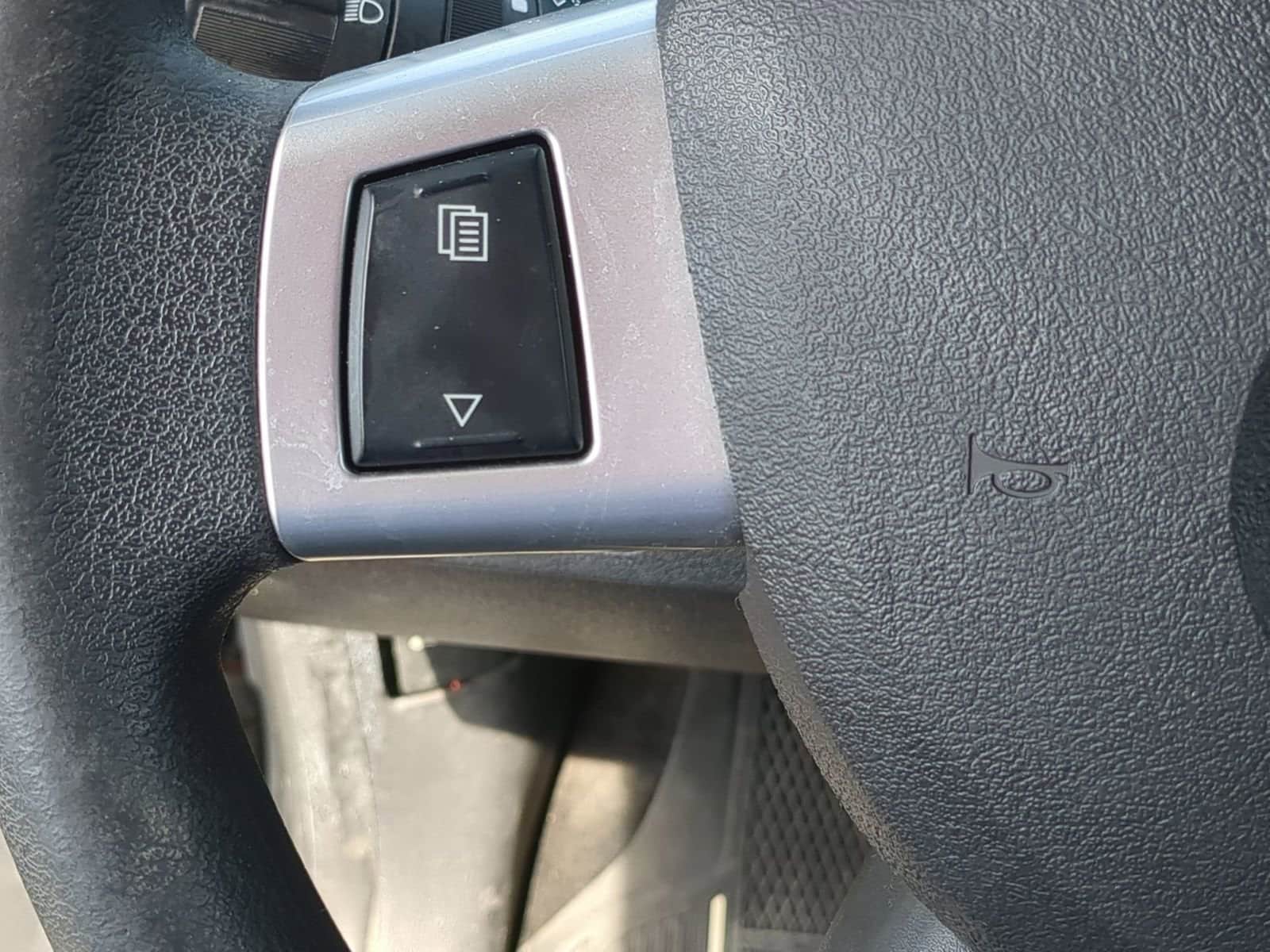 Thumbnail: 2009 Jeep Grand Cherokee - 23