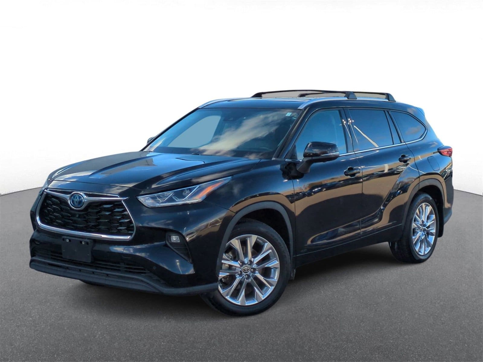 Thumbnail: 2023 Toyota Highlander - 1