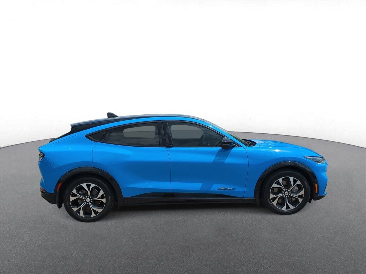 Thumbnail: 2023 Ford Mustang Mach-E - 9