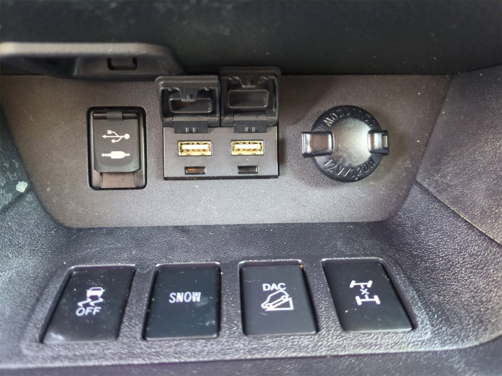 Thumbnail: 2019 Toyota Highlander - 31