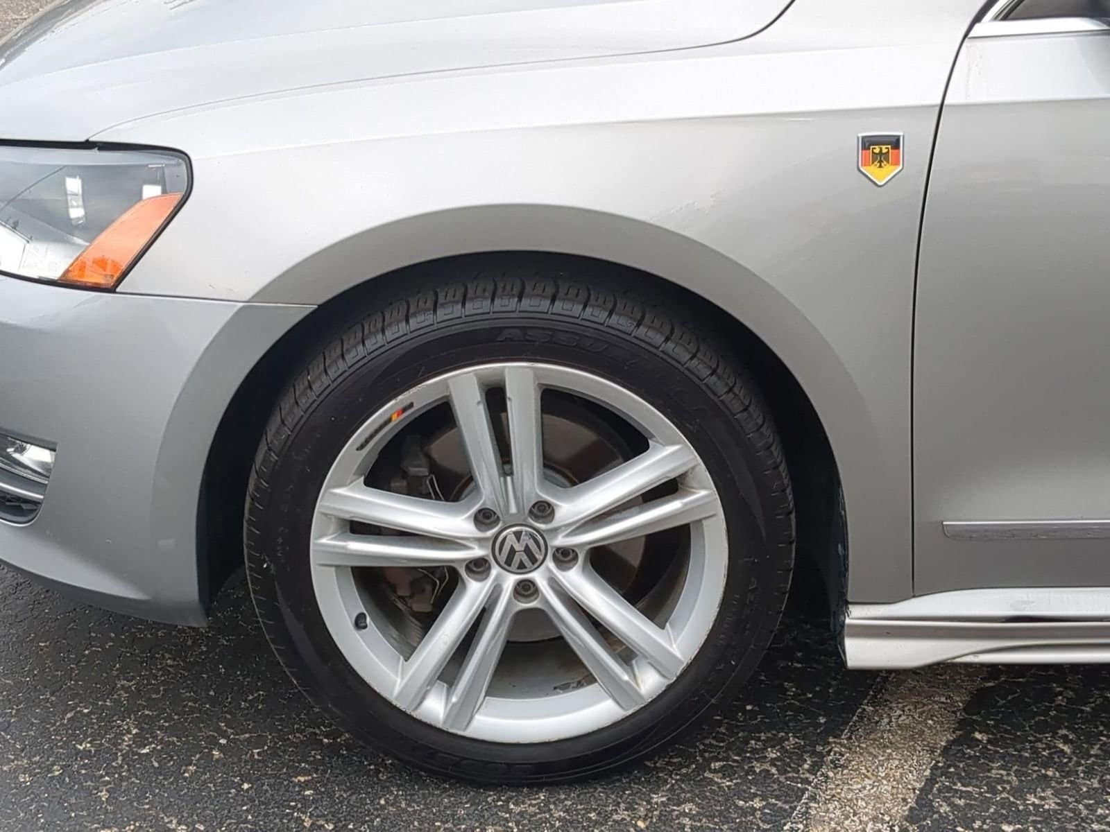 Thumbnail: 2014 Volkswagen Passat - 14