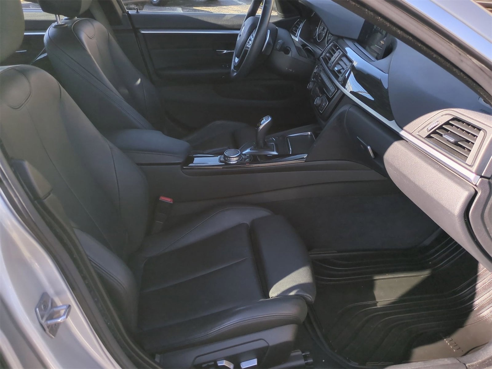 Thumbnail: 2017 BMW 4 Series - 22