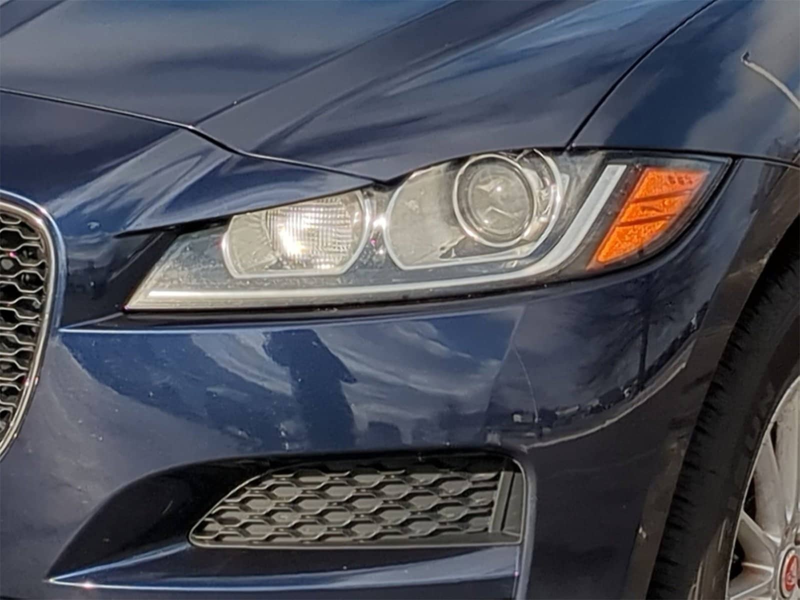 Thumbnail: 2017 Jaguar F-Pace - 18