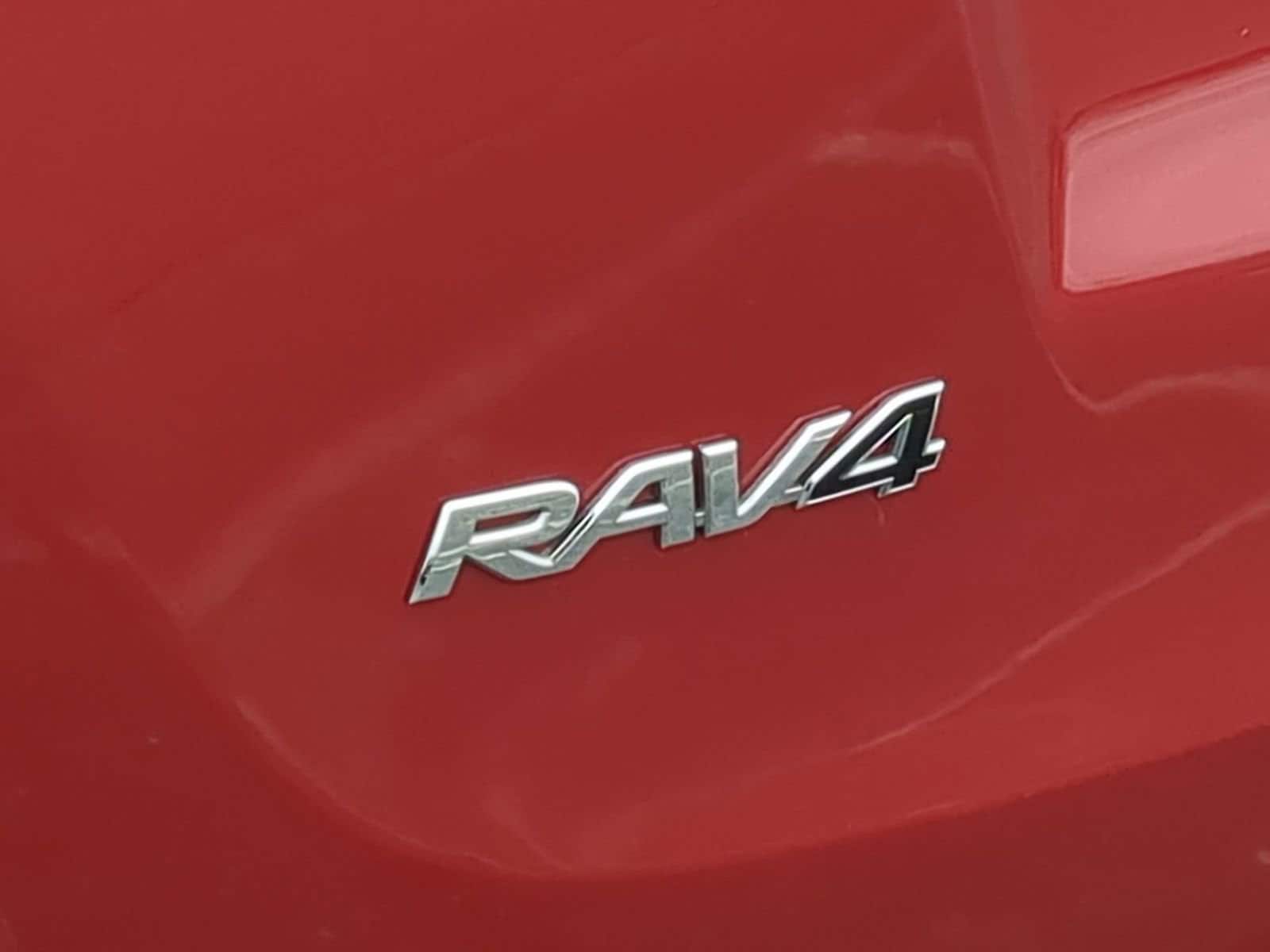 Thumbnail: 2013 Toyota RAV4 - 13