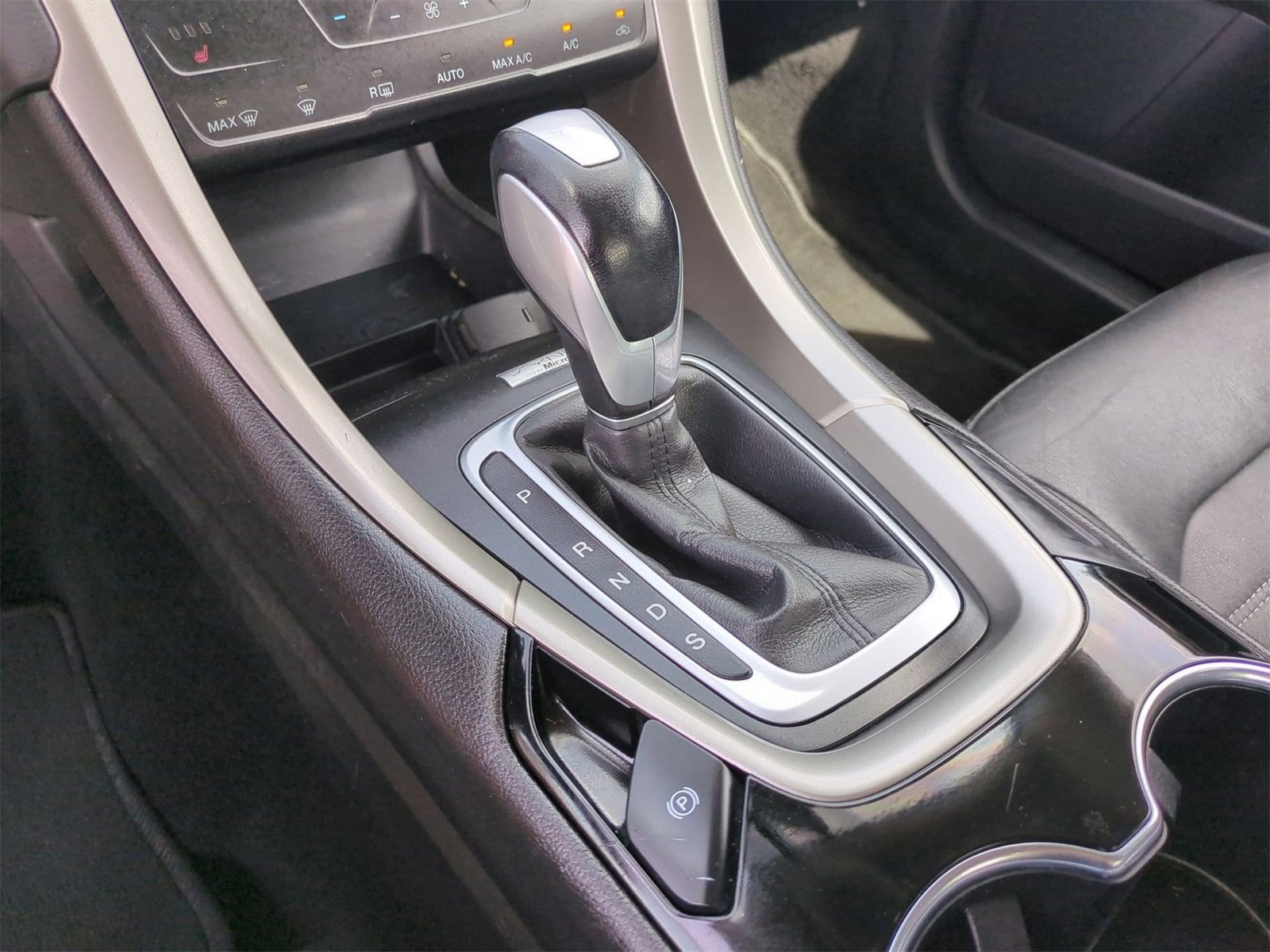 Thumbnail: 2014 Ford Fusion - 29
