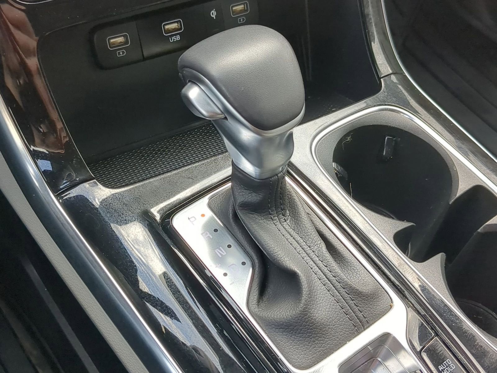 Thumbnail: 2024 Kia Carnival - 30