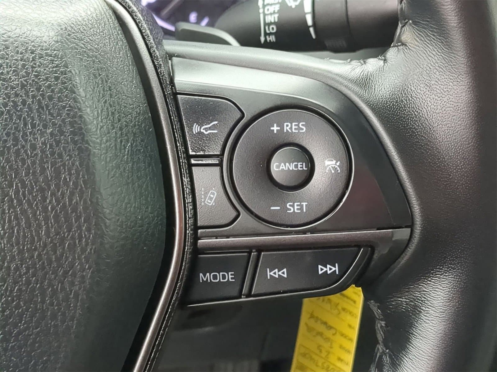 Thumbnail: 2023 Toyota Camry - 32