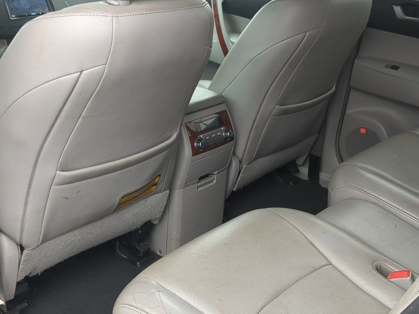 Thumbnail: 2012 Toyota Highlander - 18