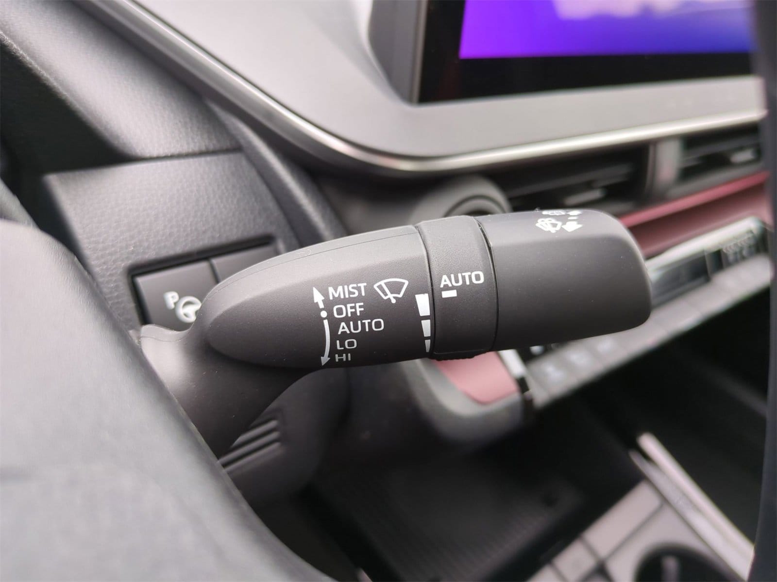 2025 Toyota Prius Plug-in 23